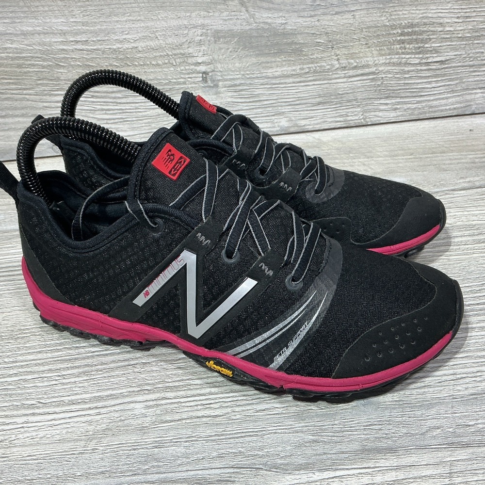 New Balance Minimus Trail Running Shoes Womens Size 5.5 B Black Pink WT20BP2